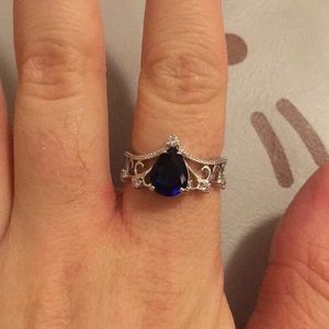 Gorgeous blue ring